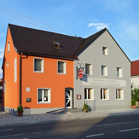 Goldener Schluessel Mit Gaestehaus Sina เนิร์ดลิงเงน ภายนอก รูปภาพ