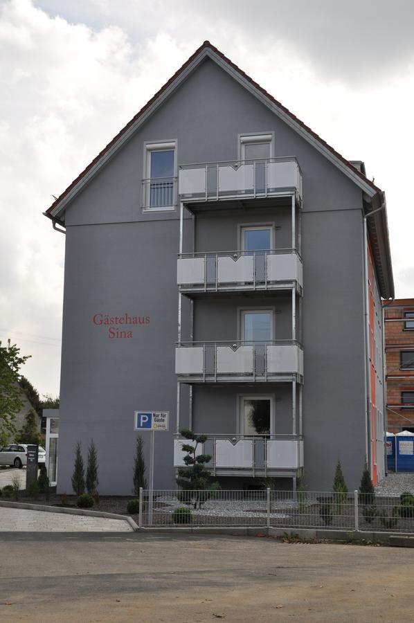 Goldener Schluessel Mit Gaestehaus Sina เนิร์ดลิงเงน ภายนอก รูปภาพ